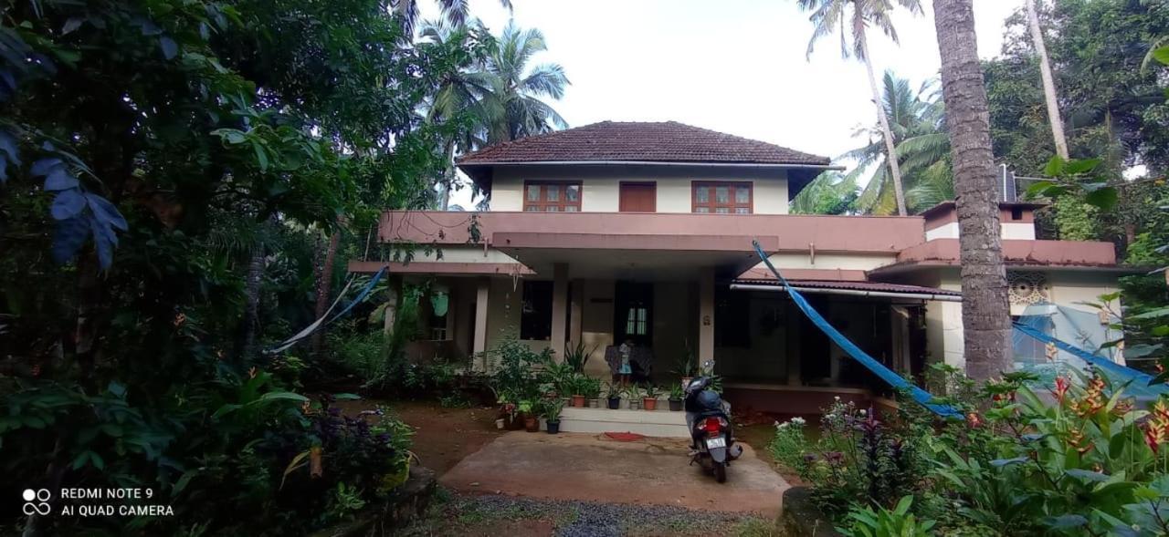 Narayanalayam-Vintage Retreat-Homestay & Rest'Inn Каннур Экстерьер фото