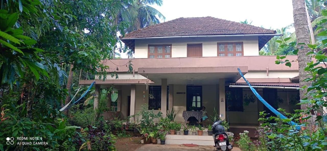 Narayanalayam-Vintage Retreat-Homestay & Rest'Inn Каннур Экстерьер фото